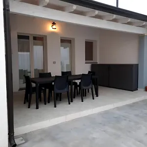 Su Palazzina Storica In Centro A SantʼAntìoco